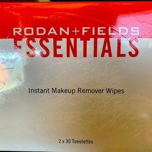 NEW, sealed in box Rodan + Fields Cleansing wipes